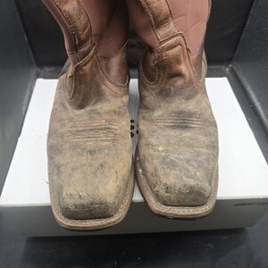 Ariat Brown and Tan Cowboy Boots